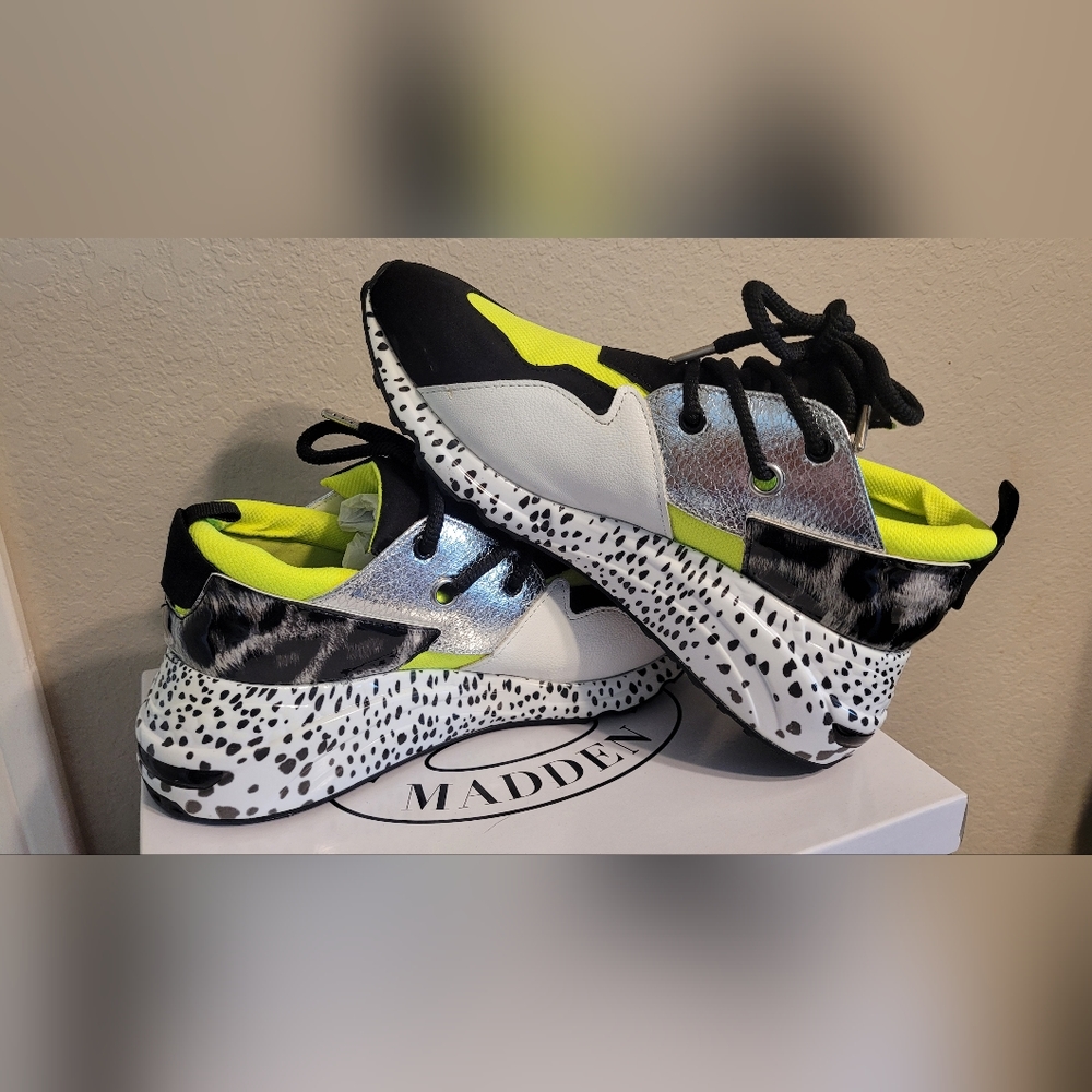 Steve Madden sneakers